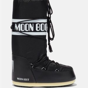 Moon Boot icon black nylon boots